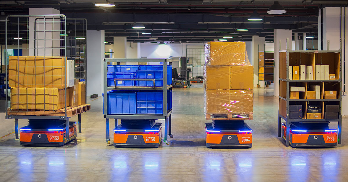 ladrar alineación seguro Warehouse robots earn their diplomas | DC Velocity