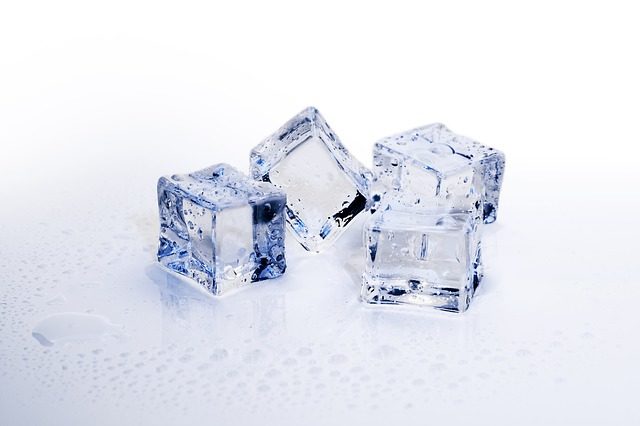 ice-cubes-3506782_640.jpg