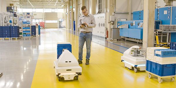 Foster utilgivelig Fysik Mobile Industrial Robots launches leasing program for warehouse bots |  2019-06-13 | DC Velocity