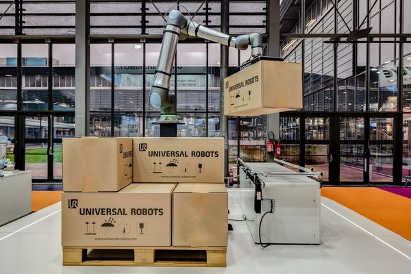 Universal Robots Reports Record Revenue Despite Global Uncertainty