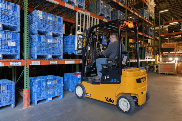 Yale integrated lithium-ion forklift wins product of the year award