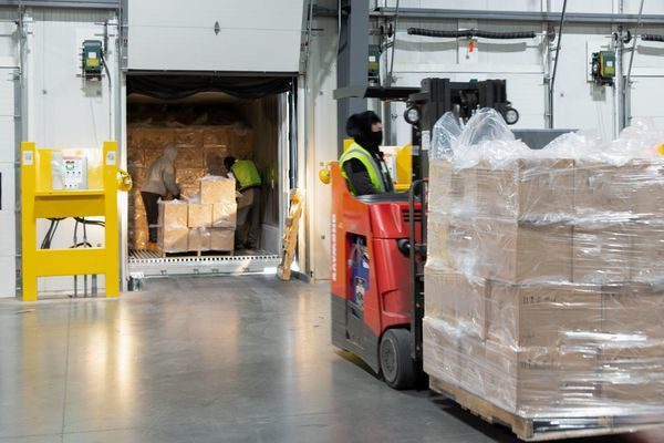 New temperature-controlled LTL service helps shippers avoid fines from retailers.