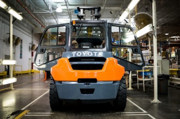 Toyota Material Handling Marks 30 Years of Manufacturing in USA
