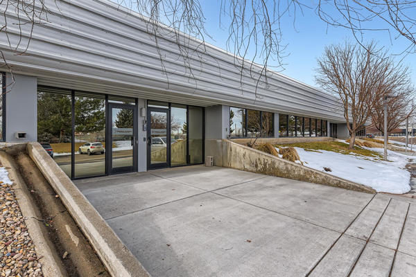CBRE Completes $16.7 Million Sale of Two Boulder County Industrial Parks in Longmont, CO 