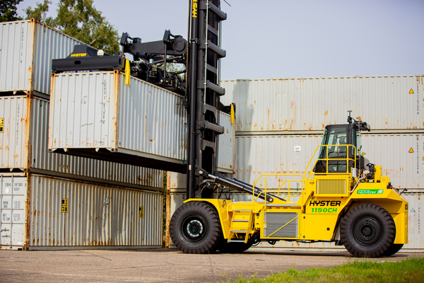 Hyster begins first-ever, real-world pilot of hydrogen fuel cell-powered container handler