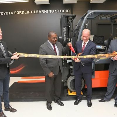 Toyota Material Handling, Cornell Engineering Unveil World’s First Forklift Learning Studio